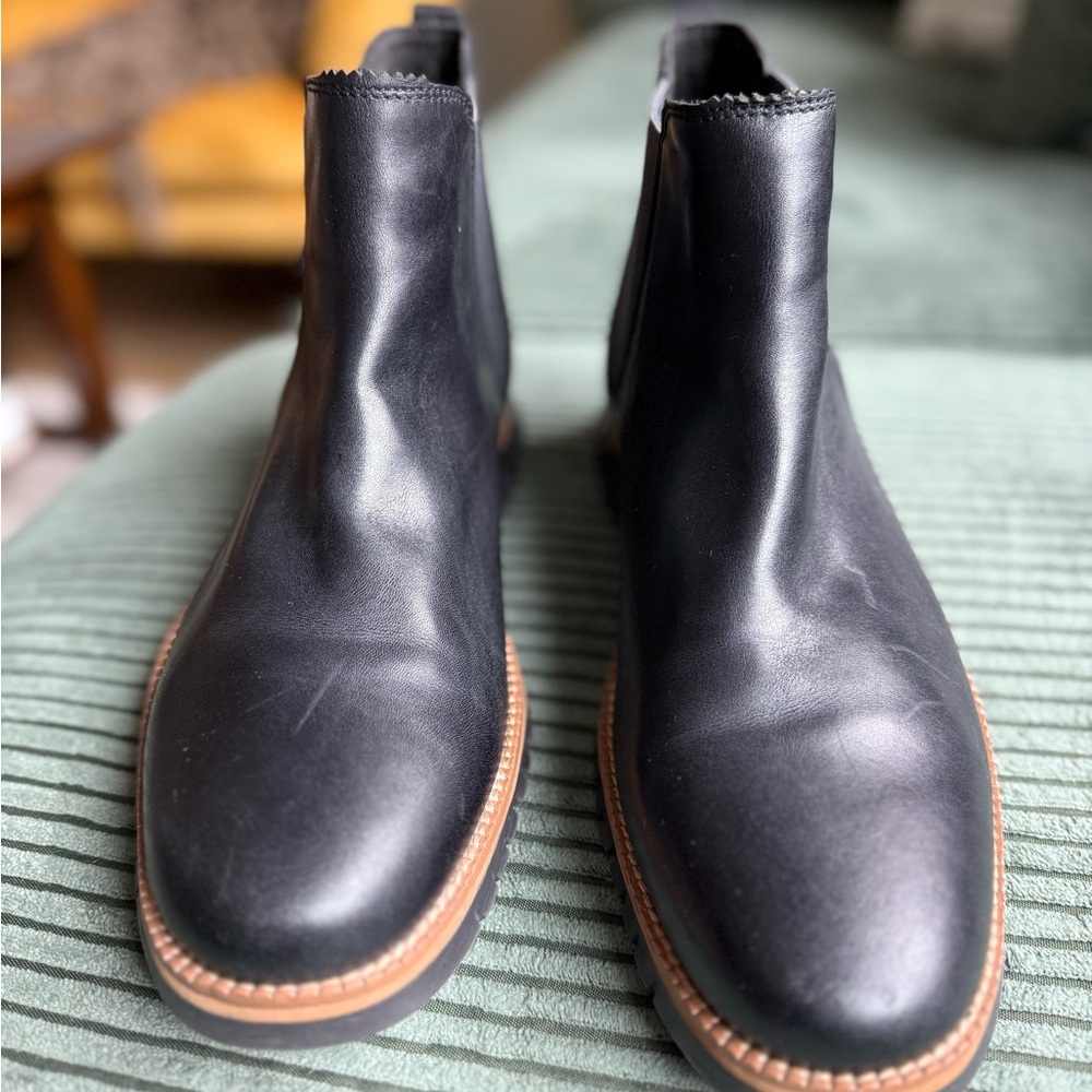 Black Leather Men's Chelsea Boots